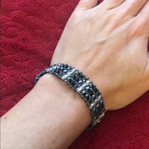 Stretchy Beaded Bracelet - Picture 3 of 5